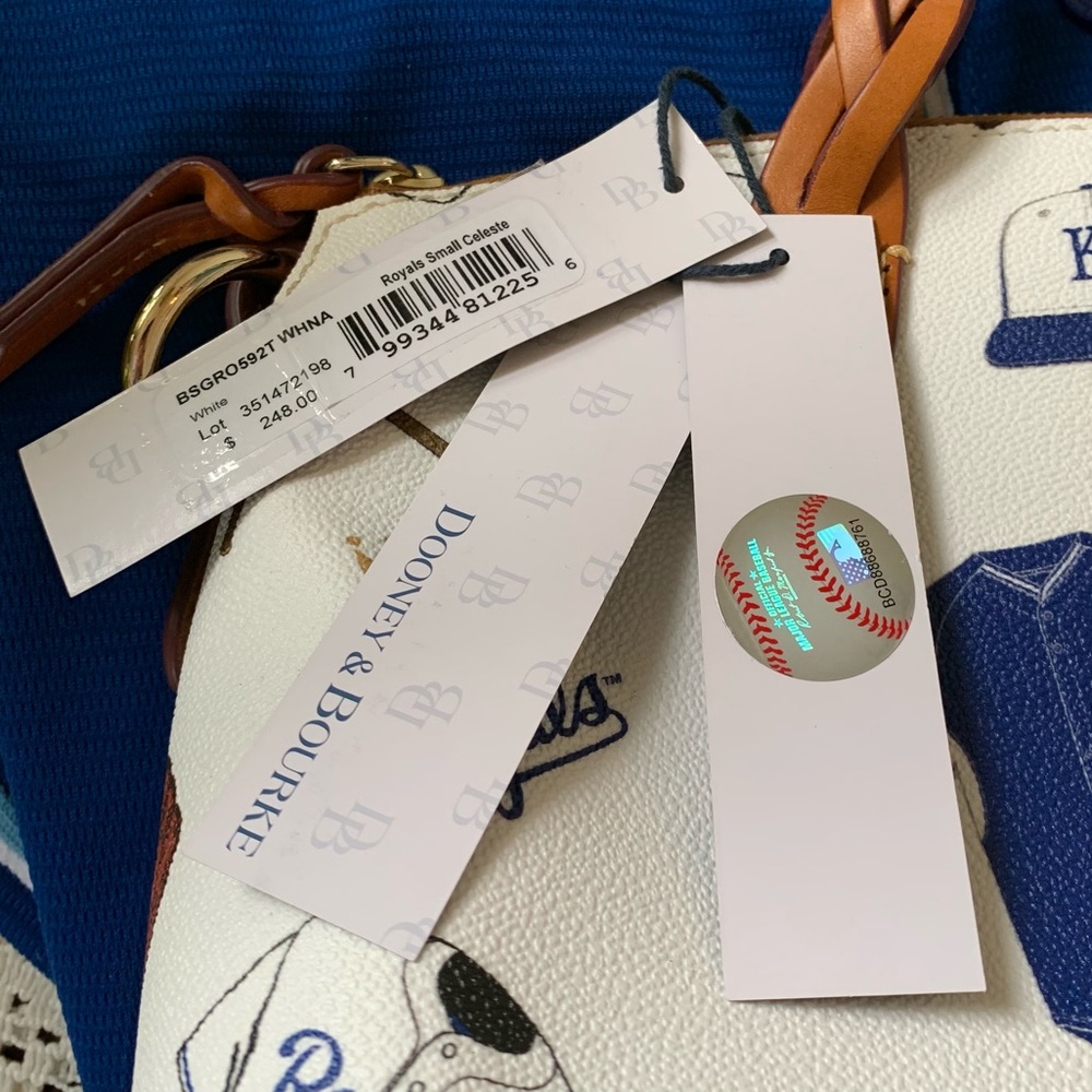 ⚾️ SALE⚾️ *NWT* D&B Dooney & Bourke KC Royals Small Celeste Bag - Picture 11 of 11